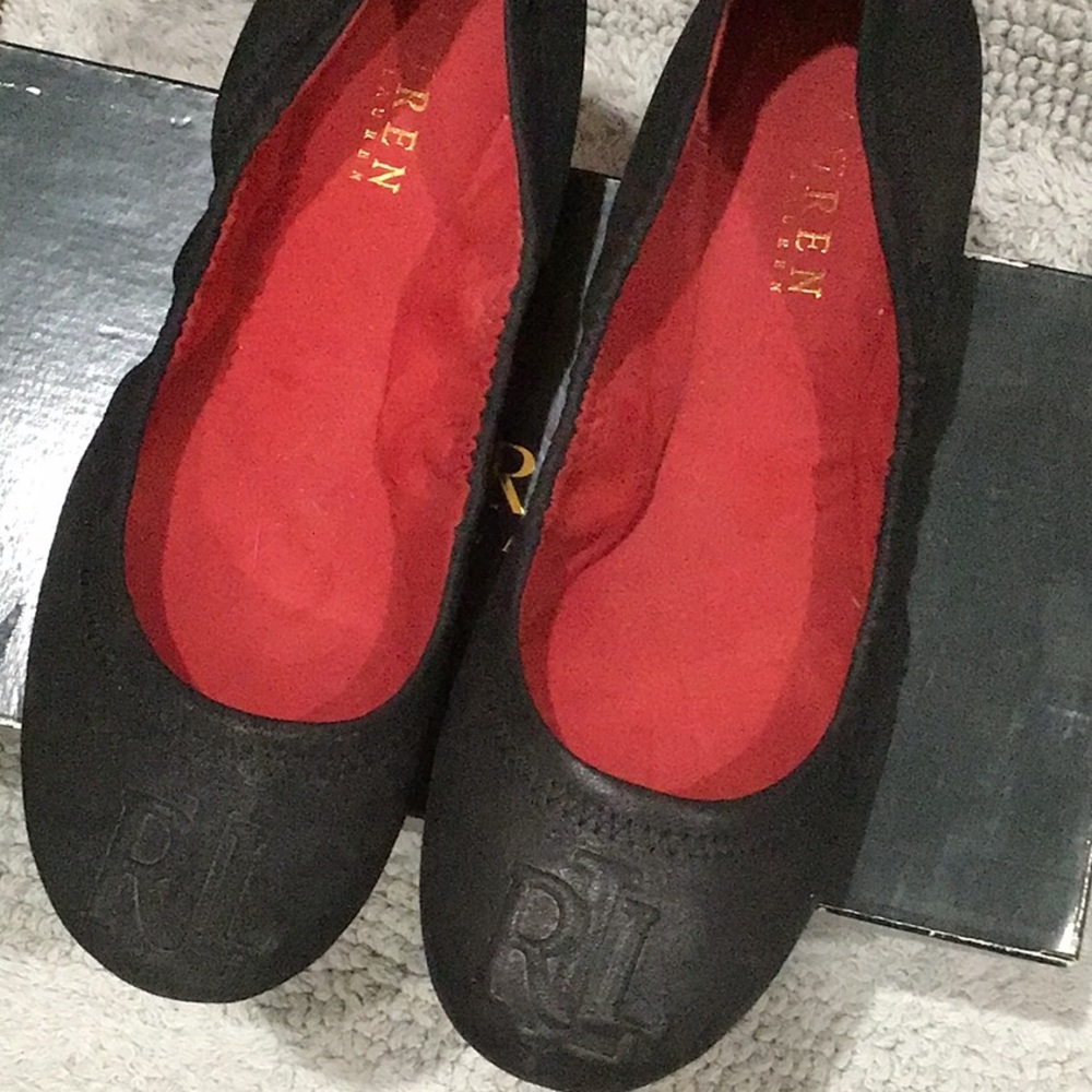 Ralph Lauren black leather foldable flat in size 6.5. Never worn in original box
